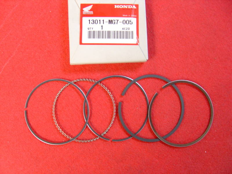 Segment cote standard Honda XLV750RD/RF 13011-MG7-005