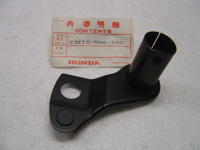 Support clignotant AR gauche de CBX400 CBX550