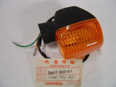 Clignotant AV gauche Honda VF750F 83/84 - Réf. 33450MB2601
