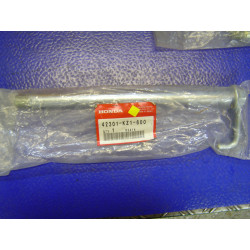 Axe de roue AR Honda XR250R XR600R – Réf. 42301KZ1600