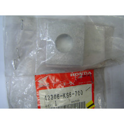 Plaque axe roue arrière Honda CR125-250R 87 - Réf 42306KS67000