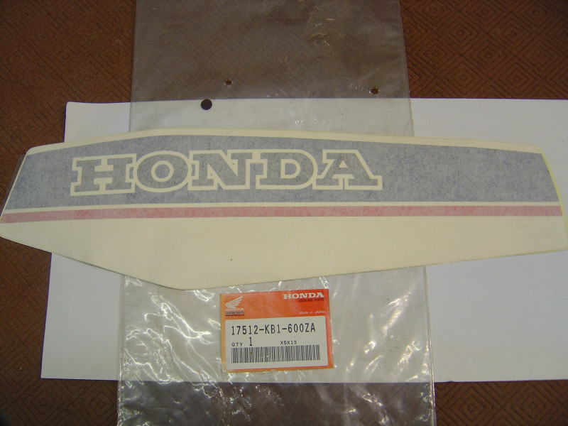 Décor réservoir gauche type1 Honda XL125SB 81 - 17512KB1600ZA