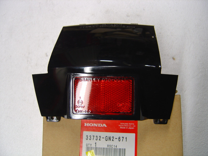 Support Feu Arrière Honda NB50 1986 - Réf. 33732GN2671