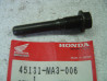 Axe dans montage de frein AV/AR de divers modèles HONDA 45131-MA3-006