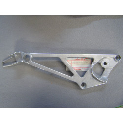 Platine Repose-Pieds Gauche Honda VF1000F - Réf. 50620MB6630