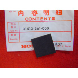 Caoutchouc B Batterie MT125 Honda - Réf. 31512361000