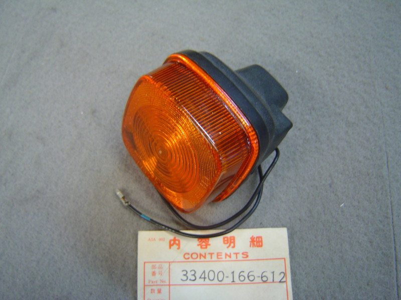 Clignotant avant droit MB50 MB80 HONDA 33400-166-612