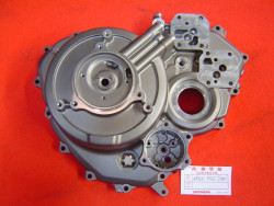 Carter d'embrayage HONDA VFR1200 10/16 NEUF 11300-MGE-D00