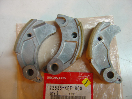 Mâchoires d'embrayage Honda FES125 Pantheon – Réf. 22535-KFF-900