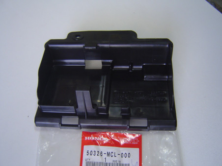 Couvercle boîte batterie Honda VT750 01-07 | Réf. 50326MCL000