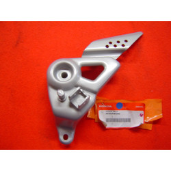 Platine repose pied avant gauche Honda CBF125 50702-KWF-900