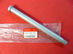 Axe de roue AR de CBR600R 03/04