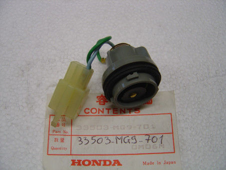 Porte ampoule clignotant AR droit Honda GL1200 - 33503MG9701