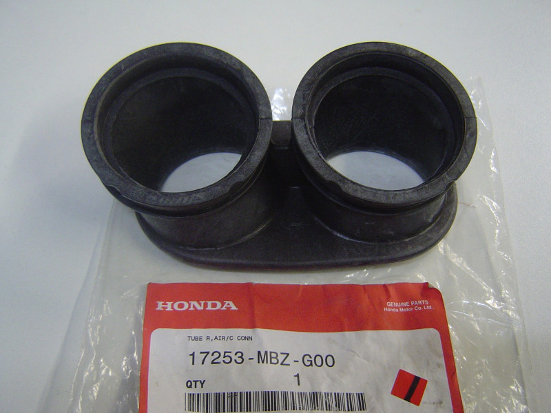 Conduit d'air carbu boîte à air Honda CB600F 02 droit 17253MBZG00