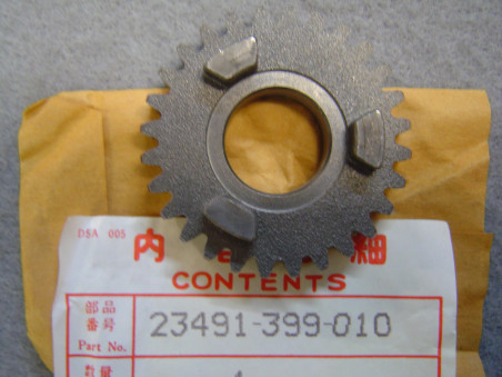 Pignon 4ème Boîte Honda CB125T 28 dents - Réf 23491-399-010