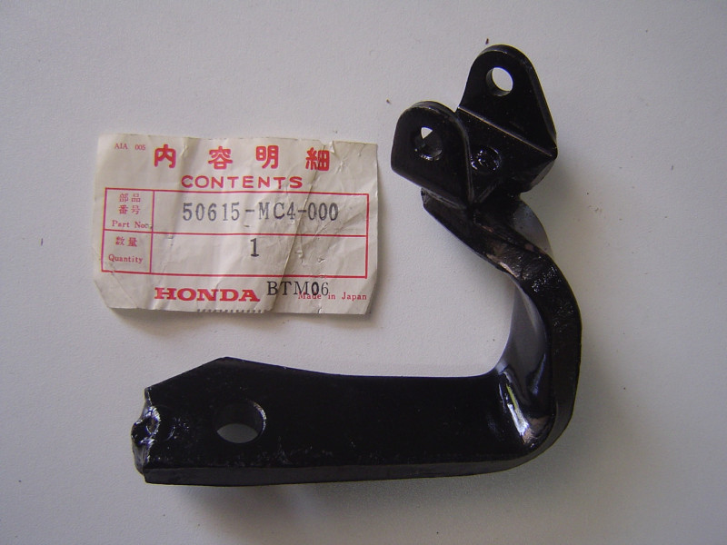 Support Repose-Pied Avant Droit Honda XL400RC XL500RC