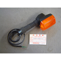 Clignotant arrière droit Honda XRV650 88-89 réf. 33500MS8621