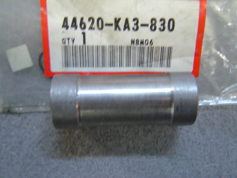 Entretoise Roulements Roue Avant Honda CR 44620KA3830