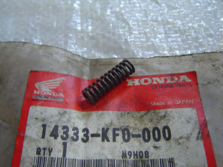 Ressort pignon balancier Honda – Réf. 14333KF0000