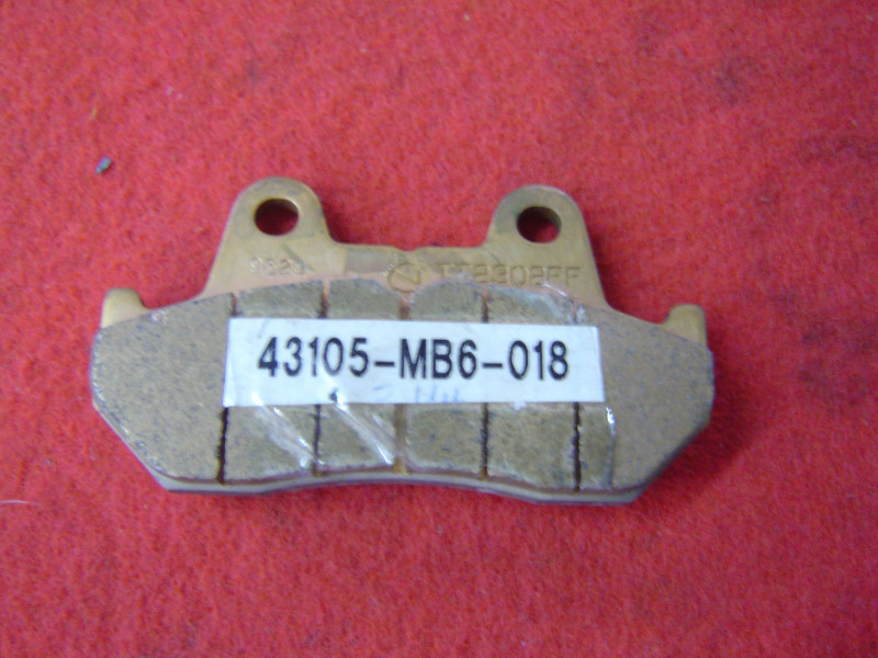 Plaquette de frein AR Honda VT1100C – Réf. 43105MB6018