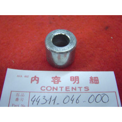 Entretoise roue avant Honda CB125T – Réf. 44311-046-000