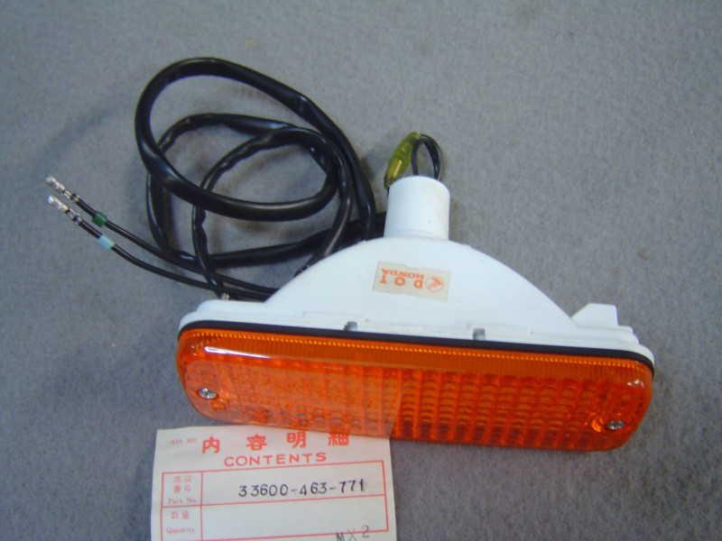 Clignotant avant droit Honda GL1100 – Réf. 33600-463-771
