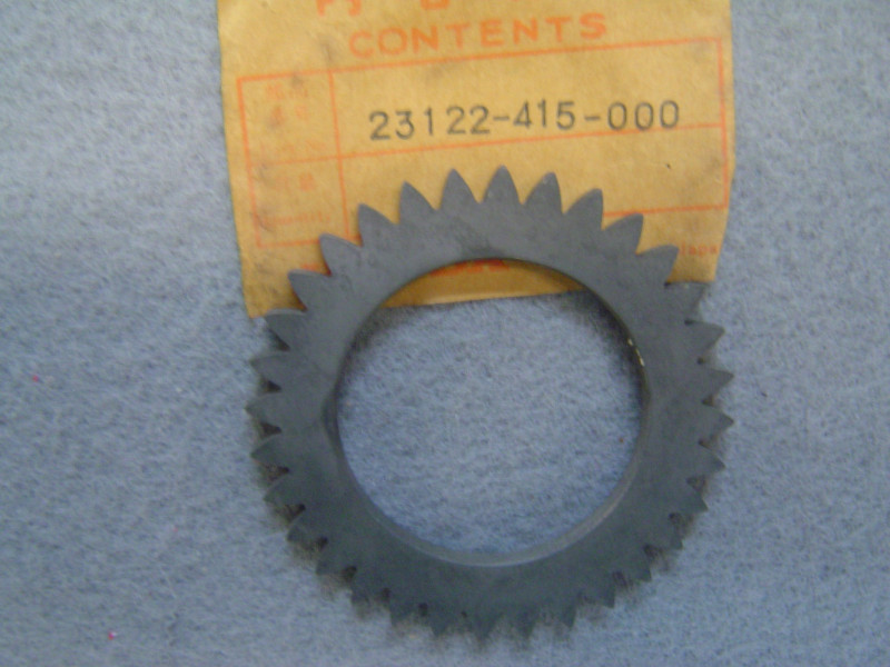 Pignon transmission primaire Honda CX500 GL500 – Réf. 23122415000