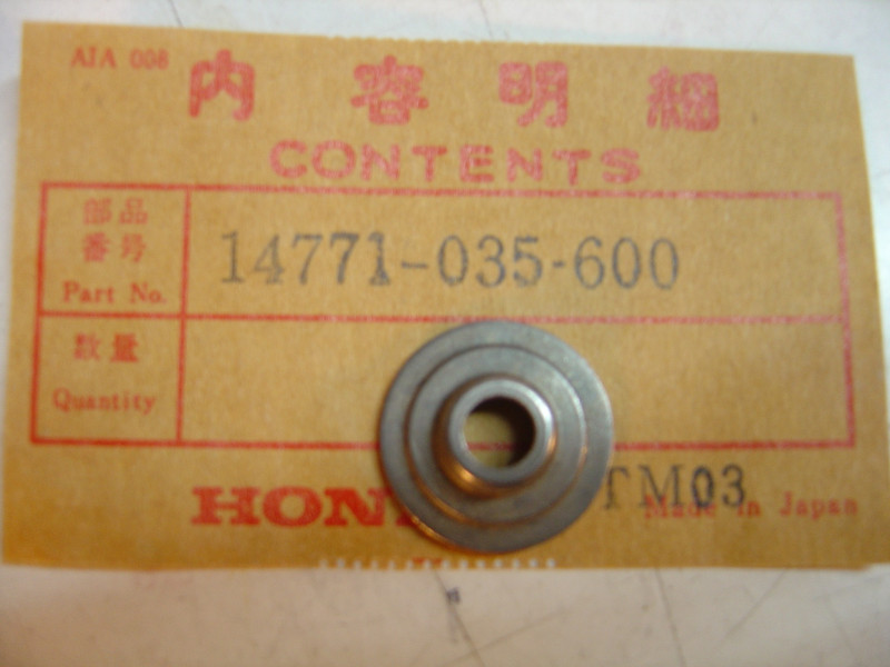 Coupelle ressort soupape Honda C50 C70 C90 - Réf 14771-035-600