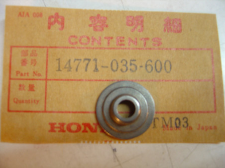Coupelle ressort soupape Honda C50 C70 C90 - Réf 14771-035-600