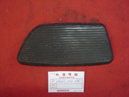 Grippe Genoux Gauche Réservoir Honda SS50M CB125AK3 - Réf. 17662051690