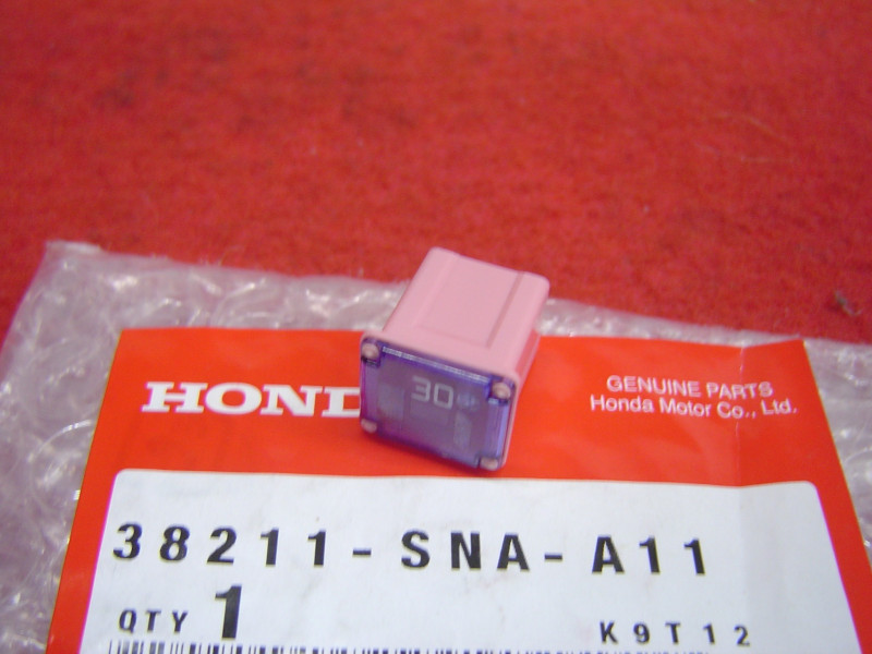 Fusible 30A Honda GL1800 F6B 1800 - Réf. 38211SNAA11