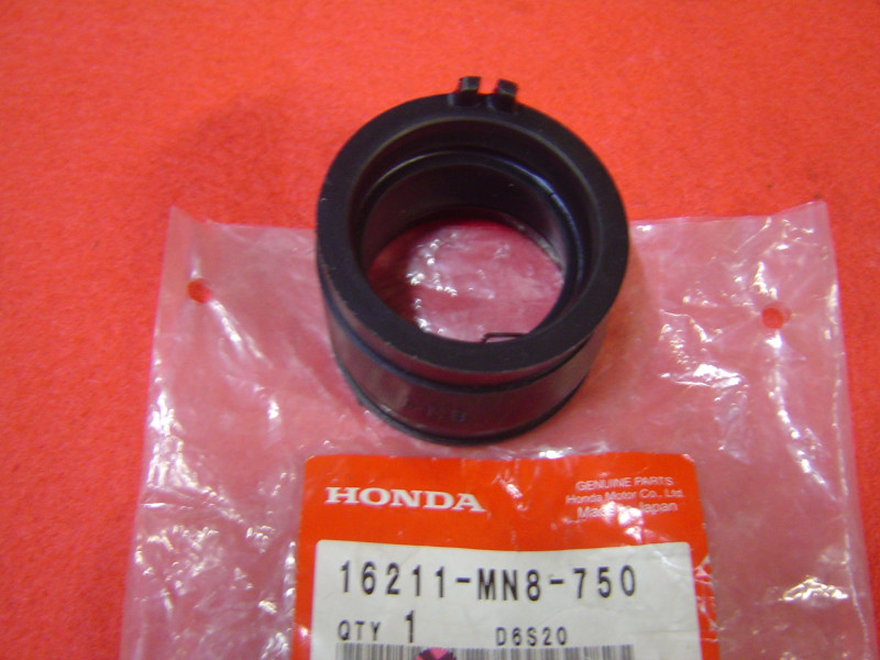 Pipe Admission Honda NTV650 NT650V Deauville - Réf. 16211-MN8-750