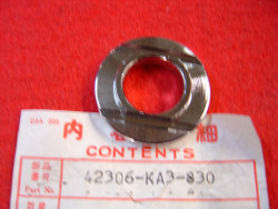 Rondelle usinée d'axe de roue AR de CR125R CR250R CR500R 85/86