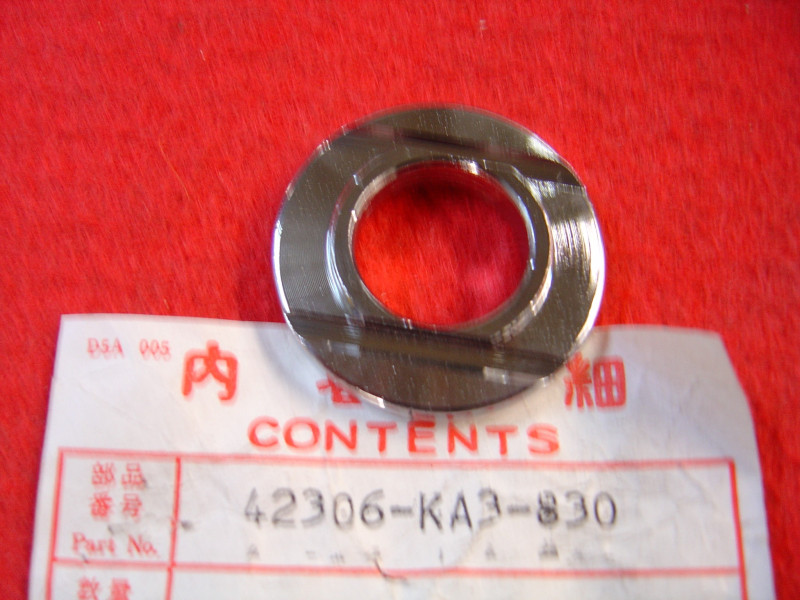 Rondelle usinée axe roue AR Honda CR125R CR250R CR500R 85/86