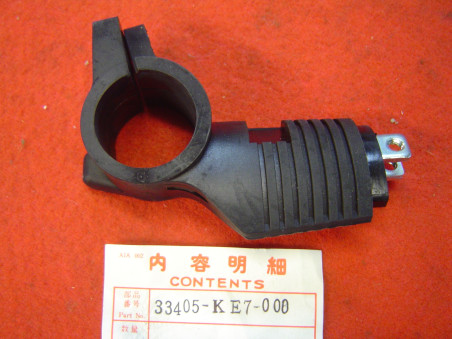 Support Clignotant Avant Droit Honda VF400FD 33405-KE7-000