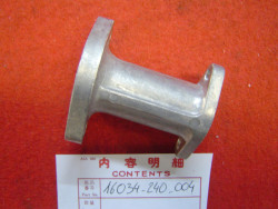 Pipe admission coté droit de CB125 bicylindre premier modèle ne convient pas p