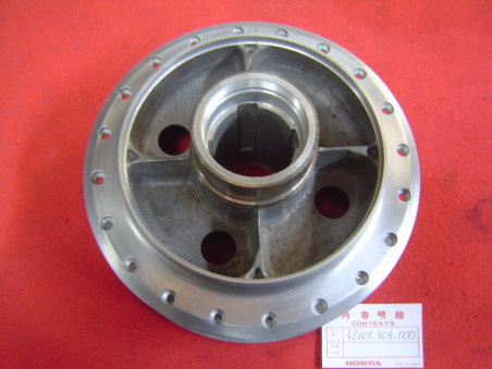 Moyeu roue arrière Honda CB500K3 CB550F2 - Réf. 42601404000