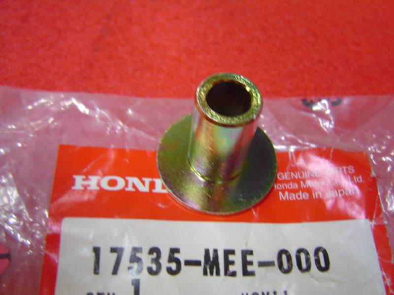Entretoise Réservoir Honda CBR600 03-04 | Réf. 17535MEE000