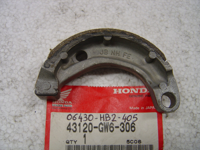 Mâchoire de frein AR Honda CR80R 88-90 - Réf. 43120GW6306