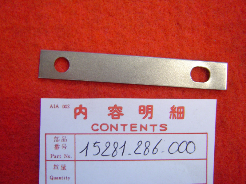 Tole arrêtoir  fixation de pompe à huile HONDA CB250-350 CL250-350 15281-286-000