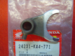 Fourchette de boite de vitesse centrale de CR250 87-04 CRF450 02-04 idem 2423