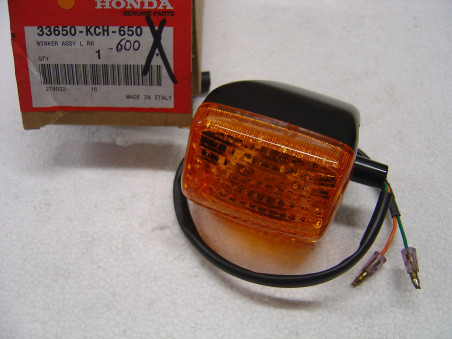 Clignotant AR gauche Honda CG125W 98 - Réf. 33650KCH650