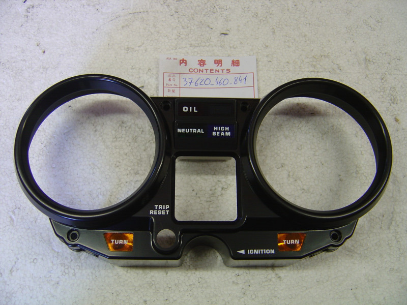 Boîtier supérieur compteurs Honda CB750FA FB FC - Réf. 37620460841