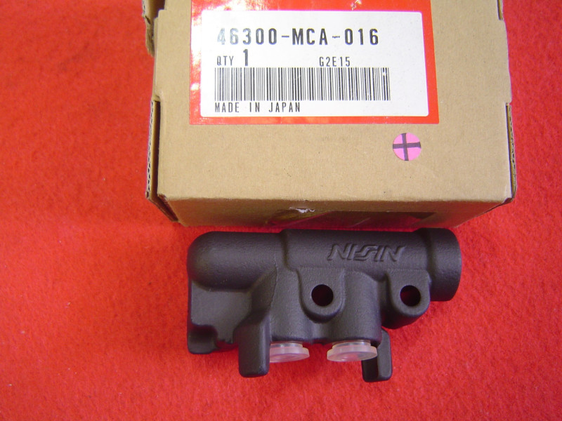Répartiteur Hydraulique Honda GL1800 2007-2013 | 46300MCA016