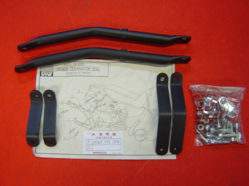 Kit Montage GIVI Wing Rack Y133 Honda NX650 - Réf. 08161Y133FH