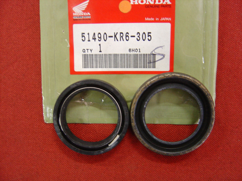 Kit Joint Spi + Cache Poussière Fourche Honda 51490KR6305