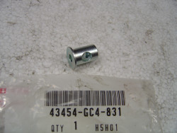 Axe percé de Tige de frein AR de CR80R 85-91