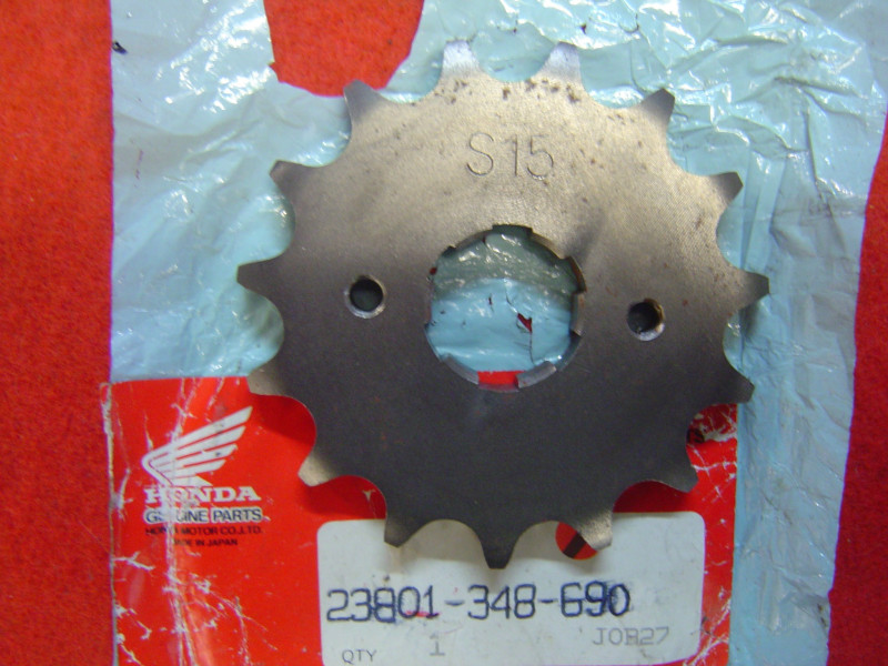 Pignon sortie boîte 15 dents Honda CB450 CB500T XL350 - 23801348690