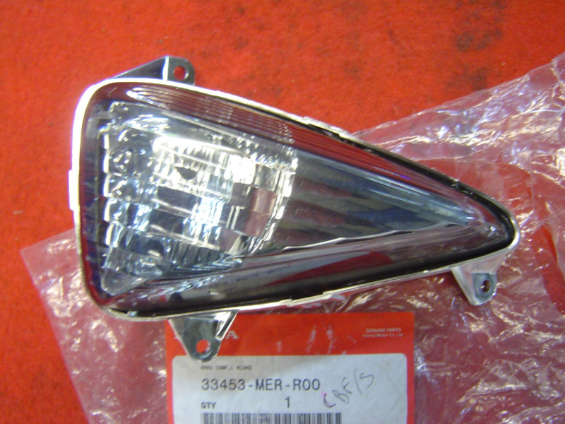 Clignotant avant gauche Honda CBF600 carénée 06-11 | 33453MERR00