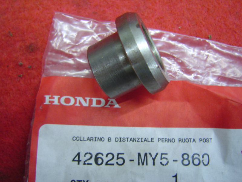 Entretoise B roue arrière Honda CB500 96-08 – Réf. 42625MY5860